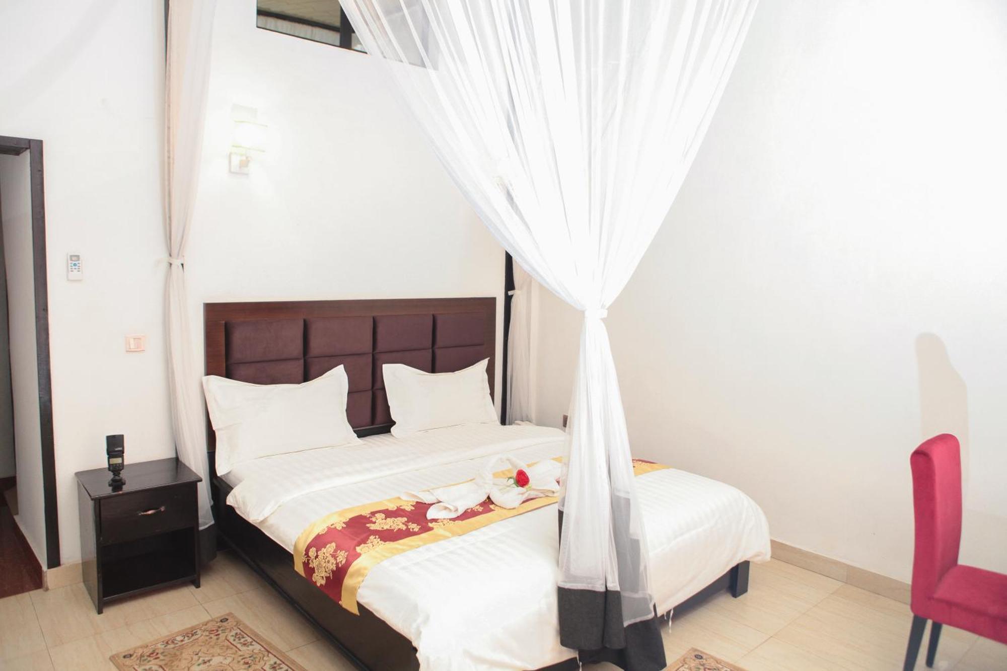 Hotel Kangaroo บุจัมบุรา ภายนอก รูปภาพ